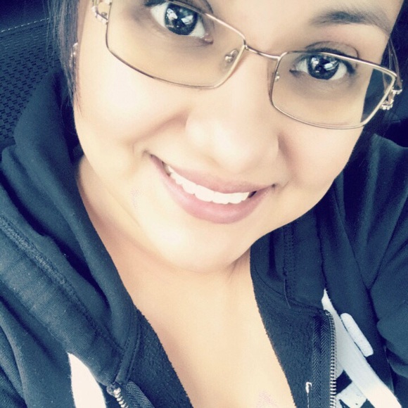 Meet your Posher, Patty - Picture 1 of 1